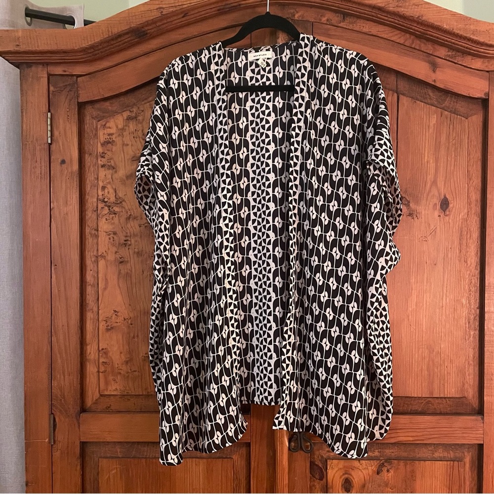 Max Studio open front kimono, black/white print